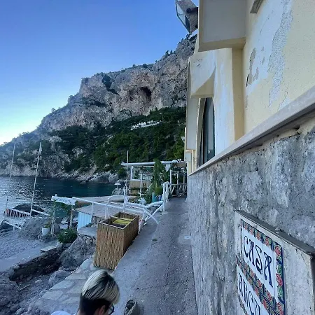 San Capri